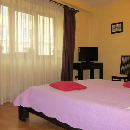 Rami House Central Double Rooms بيت ضيافة