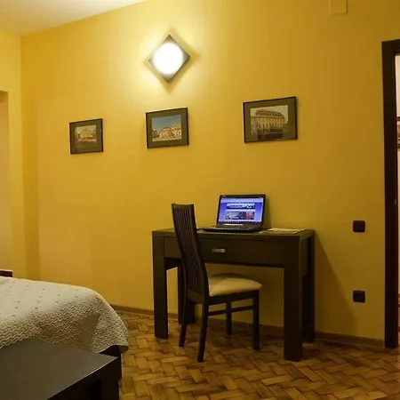 Rami House Central Double Rooms بيت ضيافة 3*