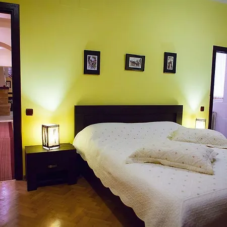 Rami House Central Double Rooms بيت ضيافة