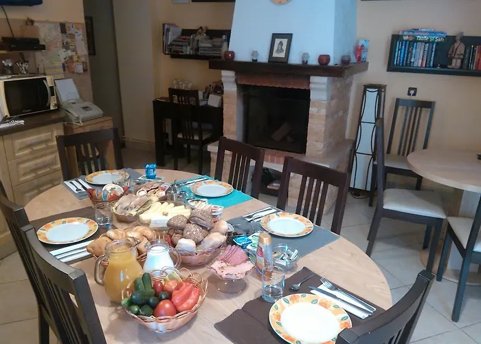 Rami House Double ゲストハウス 3*